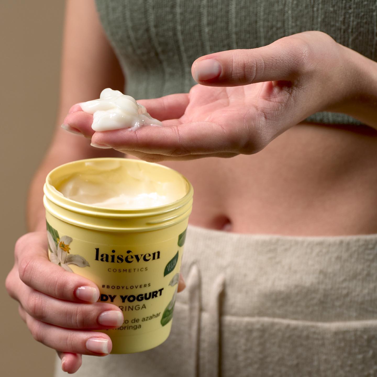 CREMA CORPORAL VEGAN BODY YOGURT MORINGA LAISEVEN 300ML